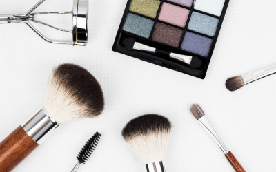 Comment bien choisir son grossiste de maquillage ?